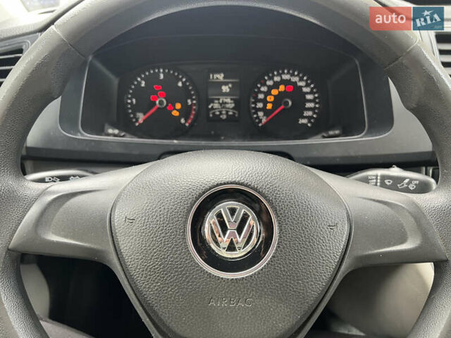 Белый Фольксваген Transporter, объемом двигателя 1.97 л и пробегом 384 тыс. км за 19999 $, фото 13 на Automoto.ua