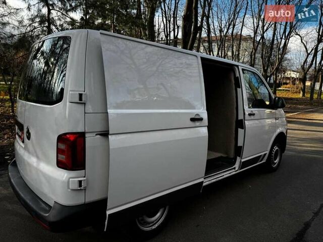 Білий Фольксваген Transporter, об'ємом двигуна 2 л та пробігом 386 тис. км за 19990 $, фото 25 на Automoto.ua