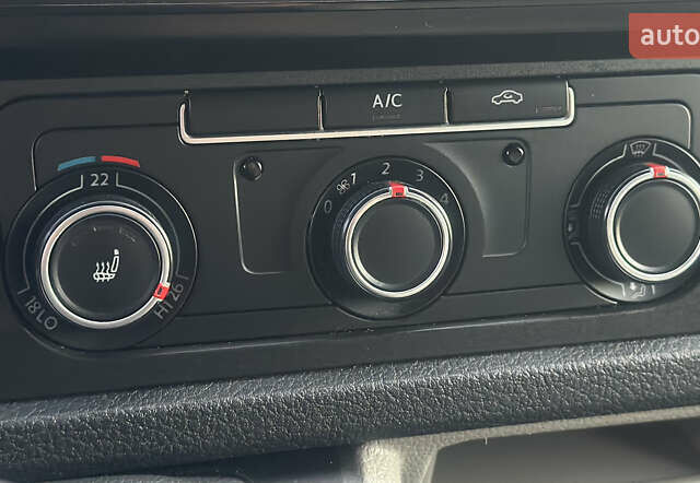 Белый Фольксваген Transporter, объемом двигателя 2 л и пробегом 264 тыс. км за 16500 $, фото 41 на Automoto.ua