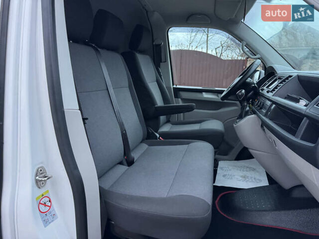 Белый Фольксваген Transporter, объемом двигателя 2 л и пробегом 237 тыс. км за 19700 $, фото 52 на Automoto.ua