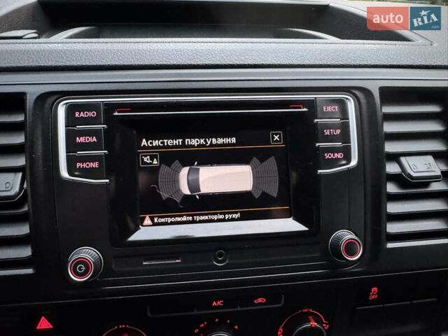 Белый Фольксваген Transporter, объемом двигателя 2 л и пробегом 237 тыс. км за 19950 $, фото 35 на Automoto.ua