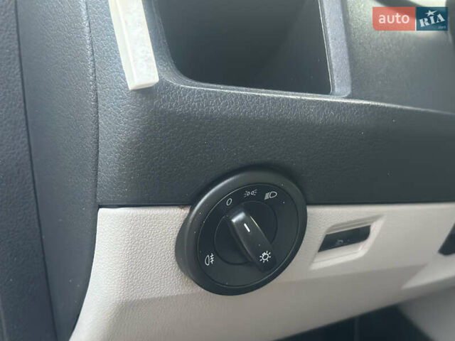 Белый Фольксваген Transporter, объемом двигателя 2 л и пробегом 264 тыс. км за 16500 $, фото 25 на Automoto.ua