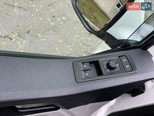 Белый Фольксваген Transporter, объемом двигателя 2 л и пробегом 237 тыс. км за 19950 $, фото 20 на Automoto.ua