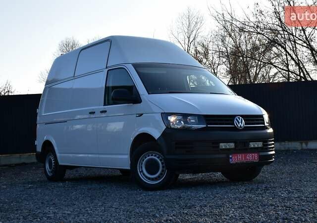 Белый Фольксваген Transporter, объемом двигателя 2 л и пробегом 255 тыс. км за 17900 $, фото 4 на Automoto.ua