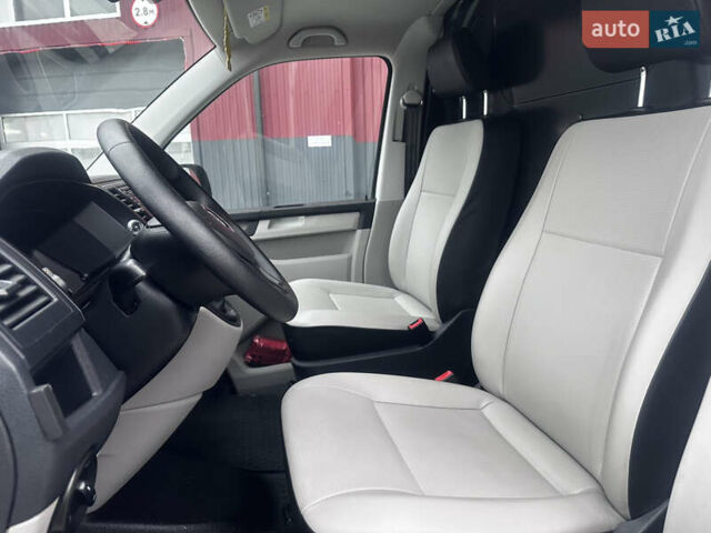 Білий Фольксваген Transporter, об'ємом двигуна 2 л та пробігом 219 тис. км за 17900 $, фото 25 на Automoto.ua