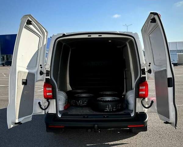 Белый Фольксваген Transporter, объемом двигателя 1.97 л и пробегом 200 тыс. км за 17499 $, фото 22 на Automoto.ua