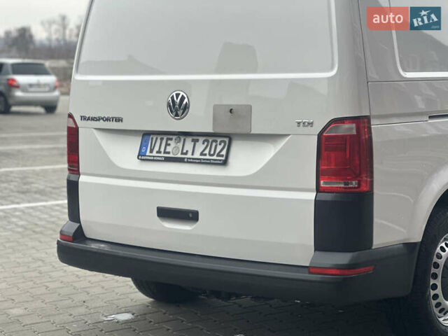 Білий Фольксваген Transporter, об'ємом двигуна 2 л та пробігом 219 тис. км за 17900 $, фото 8 на Automoto.ua