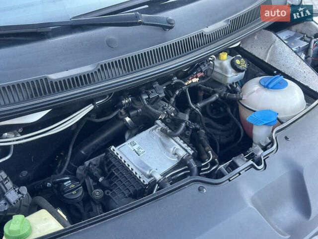 Белый Фольксваген Transporter, объемом двигателя 2 л и пробегом 219 тыс. км за 18200 $, фото 37 на Automoto.ua