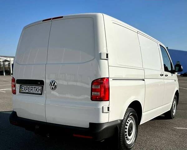 Белый Фольксваген Transporter, объемом двигателя 1.97 л и пробегом 200 тыс. км за 17499 $, фото 3 на Automoto.ua