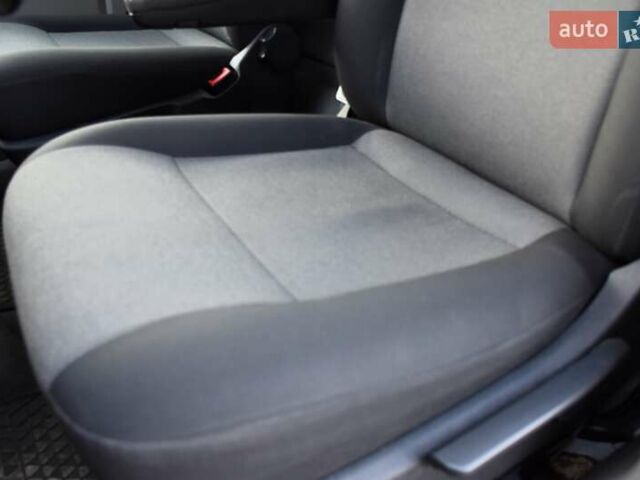 Белый Фольксваген Transporter, объемом двигателя 2 л и пробегом 255 тыс. км за 17900 $, фото 27 на Automoto.ua