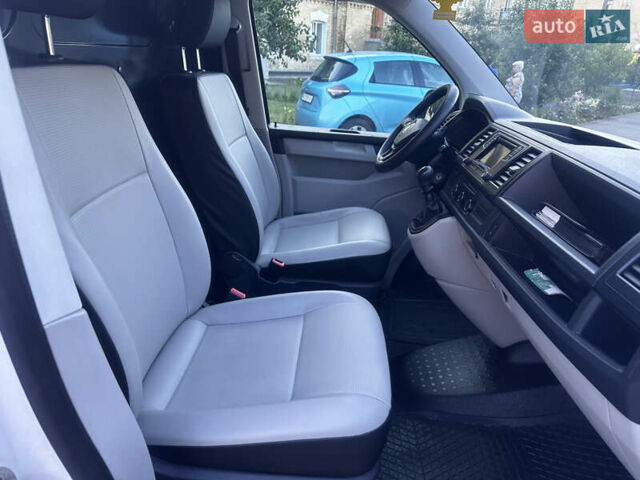 Белый Фольксваген Transporter, объемом двигателя 2 л и пробегом 219 тыс. км за 18200 $, фото 18 на Automoto.ua
