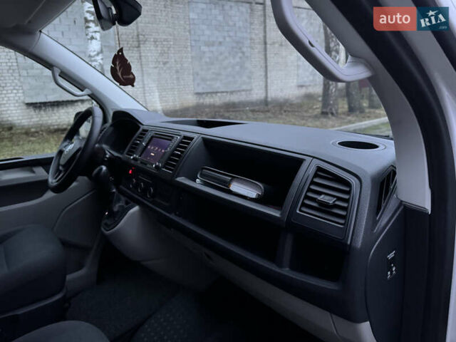 Белый Фольксваген Transporter, объемом двигателя 2 л и пробегом 244 тыс. км за 18500 $, фото 42 на Automoto.ua