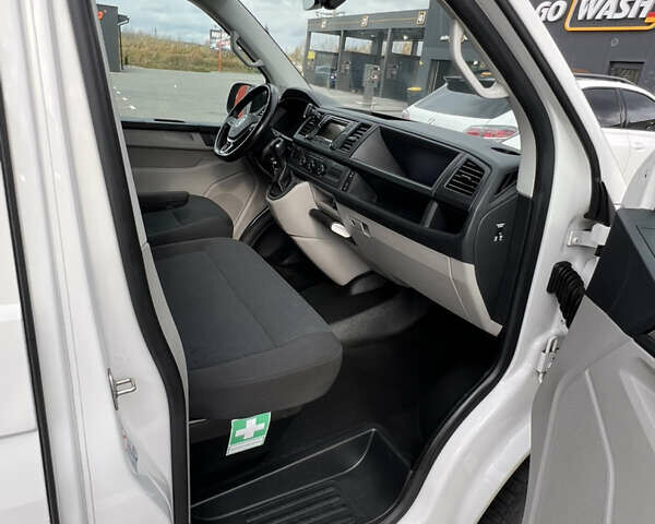 Белый Фольксваген Transporter, объемом двигателя 0 л и пробегом 280 тыс. км за 19500 $, фото 18 на Automoto.ua