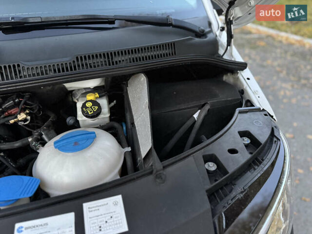 Белый Фольксваген Transporter, объемом двигателя 2 л и пробегом 244 тыс. км за 18100 $, фото 45 на Automoto.ua