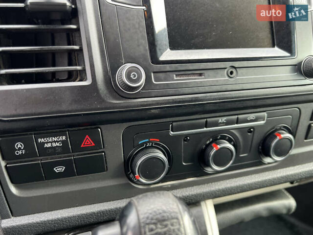 Белый Фольксваген Transporter, объемом двигателя 0 л и пробегом 280 тыс. км за 19500 $, фото 9 на Automoto.ua