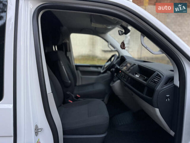 Білий Фольксваген Transporter, об'ємом двигуна 2 л та пробігом 244 тис. км за 18200 $, фото 42 на Automoto.ua