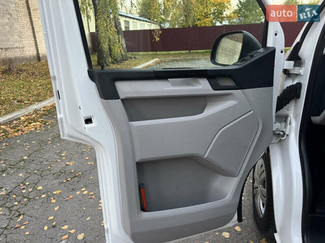Белый Фольксваген Transporter, объемом двигателя 2 л и пробегом 244 тыс. км за 18100 $, фото 18 на Automoto.ua
