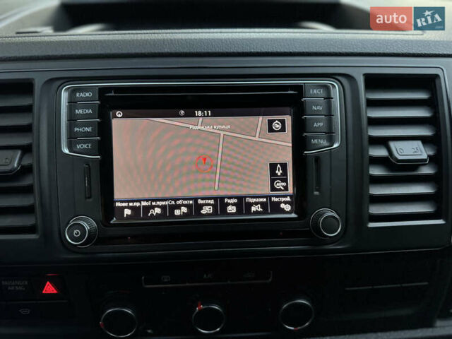 Белый Фольксваген Transporter, объемом двигателя 2 л и пробегом 244 тыс. км за 18100 $, фото 33 на Automoto.ua