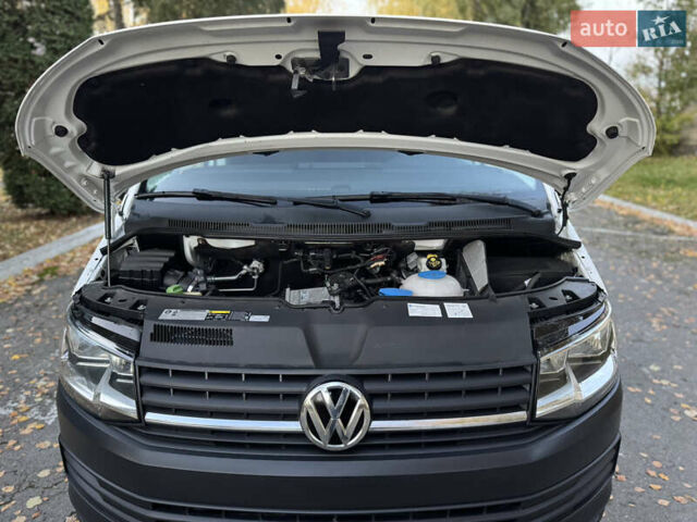 Белый Фольксваген Transporter, объемом двигателя 2 л и пробегом 244 тыс. км за 18100 $, фото 43 на Automoto.ua