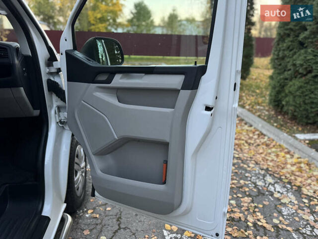 Білий Фольксваген Transporter, об'ємом двигуна 2 л та пробігом 244 тис. км за 18200 $, фото 36 на Automoto.ua
