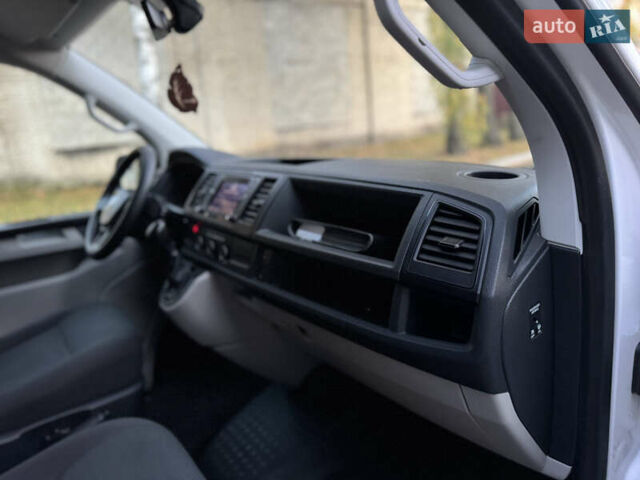 Білий Фольксваген Transporter, об'ємом двигуна 2 л та пробігом 244 тис. км за 18200 $, фото 38 на Automoto.ua