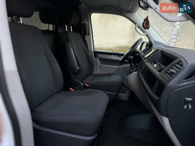 Білий Фольксваген Transporter, об'ємом двигуна 2 л та пробігом 244 тис. км за 18200 $, фото 39 на Automoto.ua
