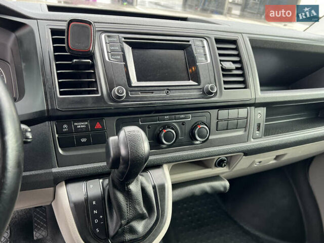 Белый Фольксваген Transporter, объемом двигателя 2 л и пробегом 278 тыс. км за 20600 $, фото 8 на Automoto.ua