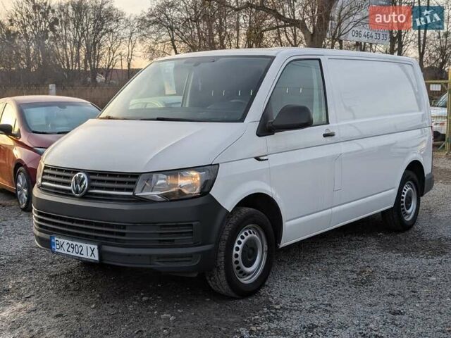 Белый Фольксваген Transporter, объемом двигателя 2 л и пробегом 278 тыс. км за 17550 $, фото 2 на Automoto.ua