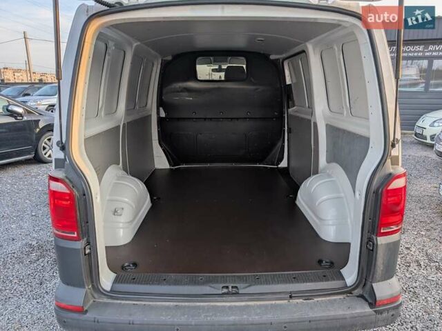 Белый Фольксваген Transporter, объемом двигателя 2 л и пробегом 278 тыс. км за 17550 $, фото 14 на Automoto.ua