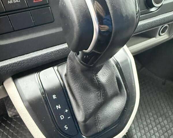 Белый Фольксваген Transporter, объемом двигателя 2 л и пробегом 179 тыс. км за 21900 $, фото 38 на Automoto.ua