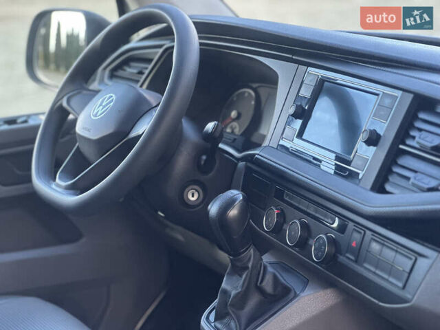 Белый Фольксваген Transporter, объемом двигателя 2 л и пробегом 236 тыс. км за 22500 $, фото 30 на Automoto.ua