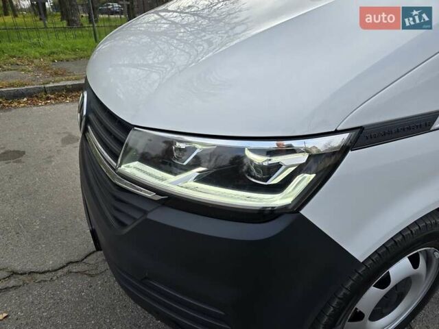 Белый Фольксваген Transporter, объемом двигателя 1.97 л и пробегом 195 тыс. км за 26300 $, фото 18 на Automoto.ua