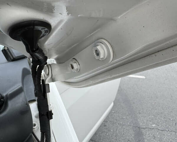 Белый Фольксваген Transporter, объемом двигателя 2 л и пробегом 203 тыс. км за 22950 $, фото 65 на Automoto.ua