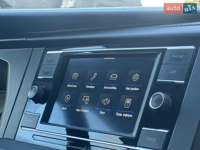 Білий Фольксваген Transporter, об'ємом двигуна 2 л та пробігом 236 тис. км за 21900 $, фото 45 на Automoto.ua