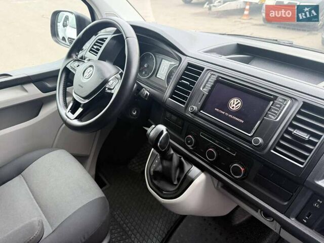 Белый Фольксваген Transporter, объемом двигателя 2 л и пробегом 179 тыс. км за 21900 $, фото 45 на Automoto.ua