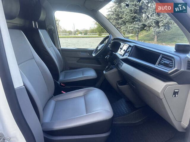 Белый Фольксваген Transporter, объемом двигателя 2 л и пробегом 236 тыс. км за 22500 $, фото 43 на Automoto.ua