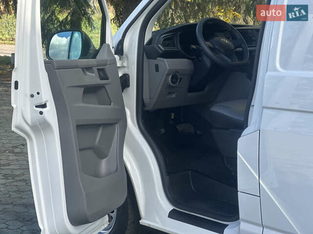 Білий Фольксваген Transporter, об'ємом двигуна 2 л та пробігом 236 тис. км за 21900 $, фото 54 на Automoto.ua