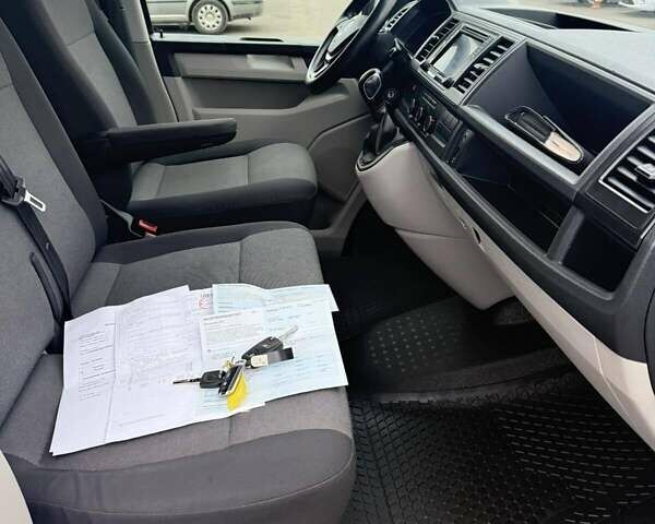 Белый Фольксваген Transporter, объемом двигателя 2 л и пробегом 179 тыс. км за 21900 $, фото 41 на Automoto.ua