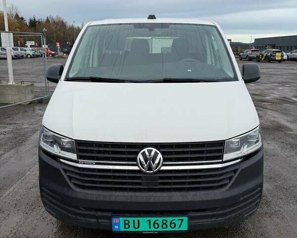 Білий Фольксваген Transporter, об'ємом двигуна 2 л та пробігом 163 тис. км за 32800 $, фото 1 на Automoto.ua