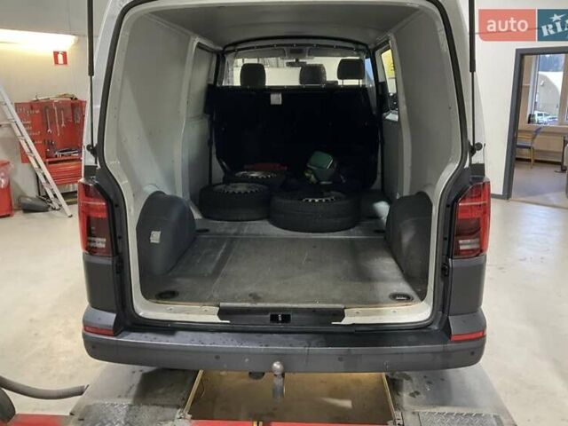 Білий Фольксваген Transporter, об'ємом двигуна 2 л та пробігом 163 тис. км за 32800 $, фото 12 на Automoto.ua