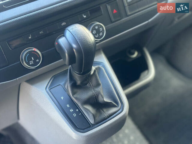 Білий Фольксваген Transporter, об'ємом двигуна 2 л та пробігом 236 тис. км за 21900 $, фото 40 на Automoto.ua