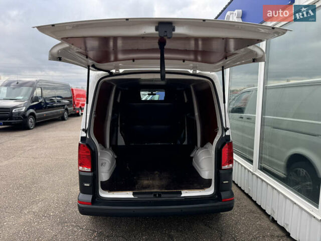 Белый Фольксваген Transporter, объемом двигателя 1.97 л и пробегом 215 тыс. км за 26500 $, фото 23 на Automoto.ua
