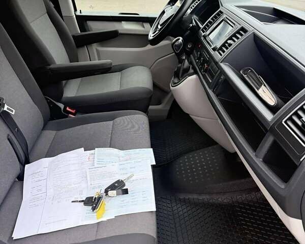 Белый Фольксваген Transporter, объемом двигателя 2 л и пробегом 179 тыс. км за 21900 $, фото 43 на Automoto.ua