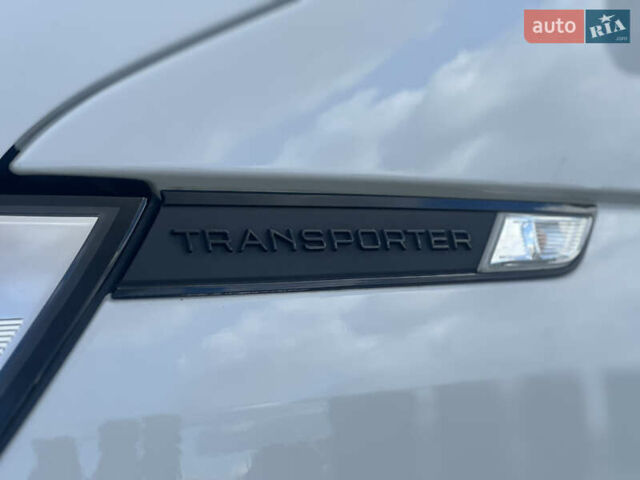 Белый Фольксваген Transporter, объемом двигателя 2 л и пробегом 236 тыс. км за 22500 $, фото 25 на Automoto.ua