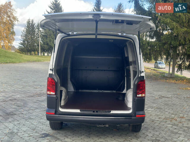 Белый Фольксваген Transporter, объемом двигателя 2 л и пробегом 236 тыс. км за 22500 $, фото 63 на Automoto.ua