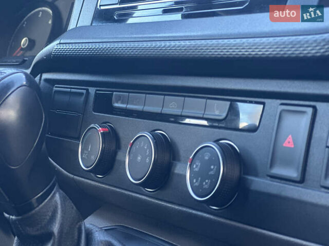 Білий Фольксваген Transporter, об'ємом двигуна 2 л та пробігом 236 тис. км за 21900 $, фото 43 на Automoto.ua