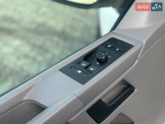 Білий Фольксваген Transporter, об'ємом двигуна 2 л та пробігом 236 тис. км за 21900 $, фото 55 на Automoto.ua