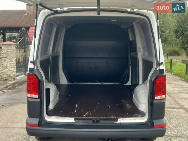Белый Фольксваген Transporter, объемом двигателя 2 л и пробегом 224 тыс. км за 20500 $, фото 42 на Automoto.ua