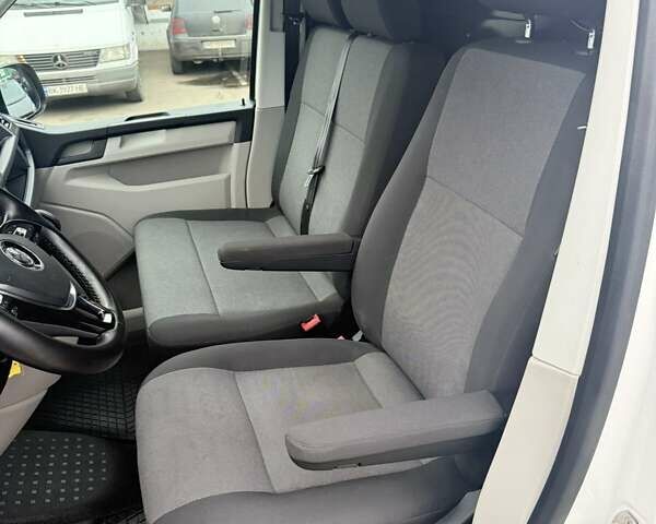 Белый Фольксваген Transporter, объемом двигателя 2 л и пробегом 179 тыс. км за 21900 $, фото 30 на Automoto.ua