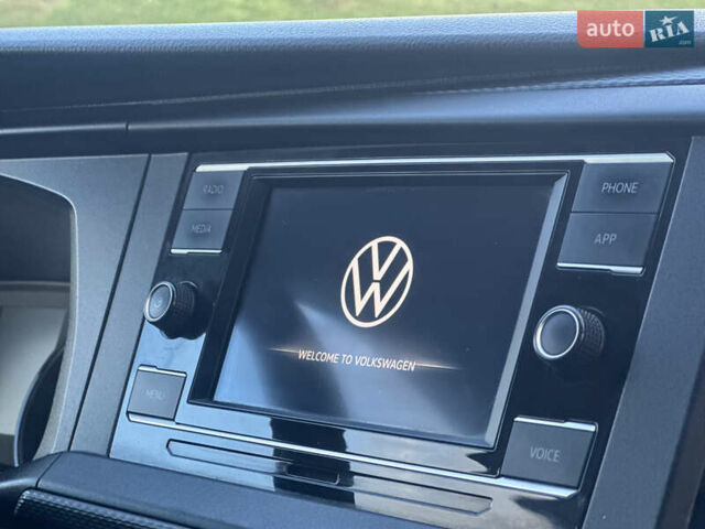 Білий Фольксваген Transporter, об'ємом двигуна 2 л та пробігом 236 тис. км за 21900 $, фото 42 на Automoto.ua